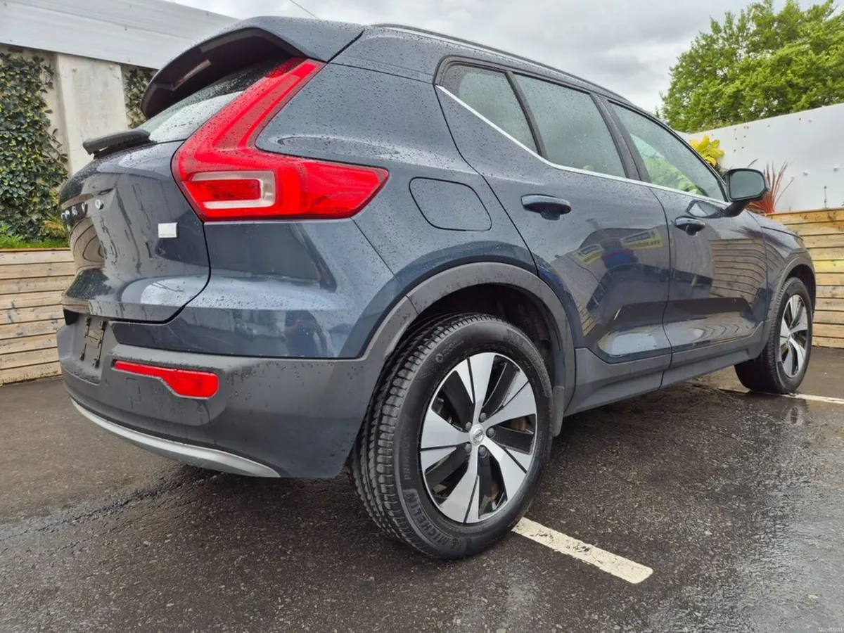 Volvo XC40 1.5 T5 RECHARGE / SE/ LOW MILEAGE / €16 - Image 5