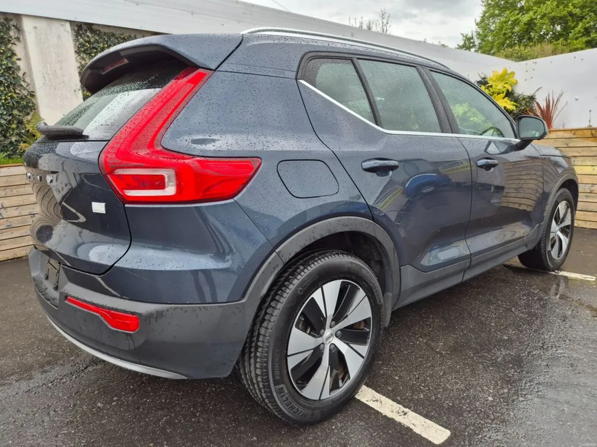 Volvo XC40 1.5 T5 RECHARGE / SE/ LOW MILEAGE / €16 - Image 6