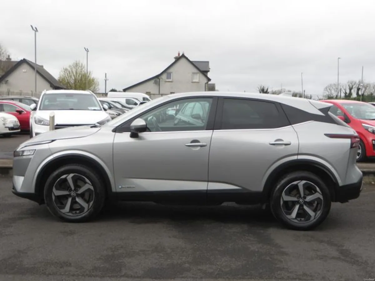 Nissan Qashqai N-CONNECTA , E-POWER , PETROL HYBRI - Image 6