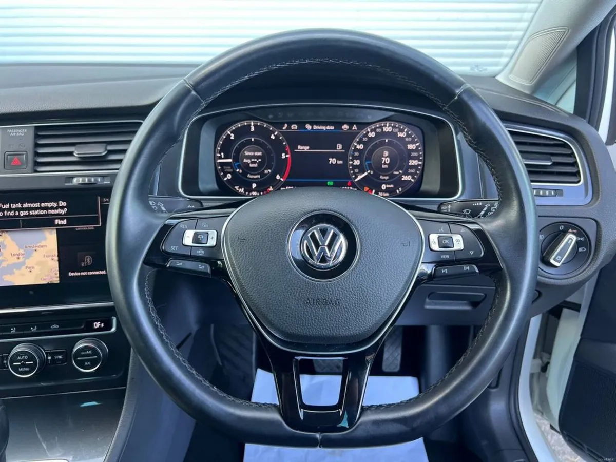 Volkswagen Golf HIGH SPEC 2.0 TDI AUTO // 360 SURR - Image 4