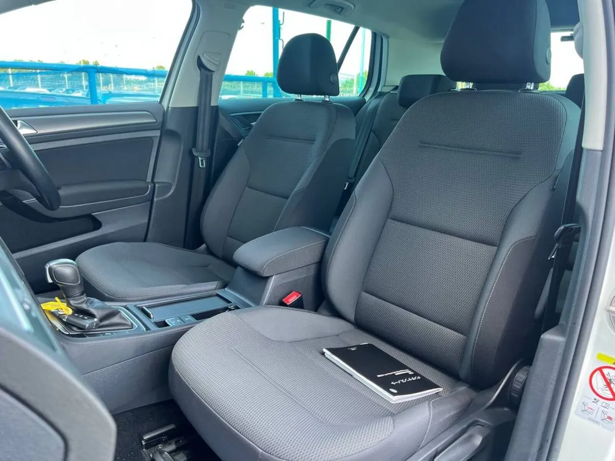 Volkswagen Golf HIGH SPEC 2.0 TDI AUTO // 360 SURR - Image 6