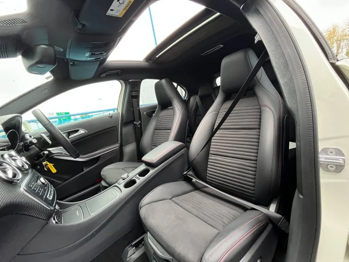 Mercedes-Benz A-Class A180 AMG-LINE 1.6 AUTO // OP - Image 2