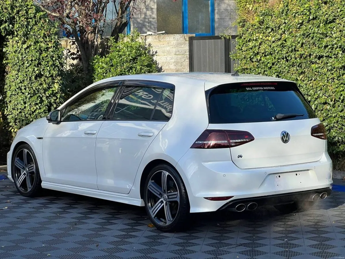 Volkswagen Golf R 4MOTION 2.0 TSI AUTO // LEATHER - Image 5
