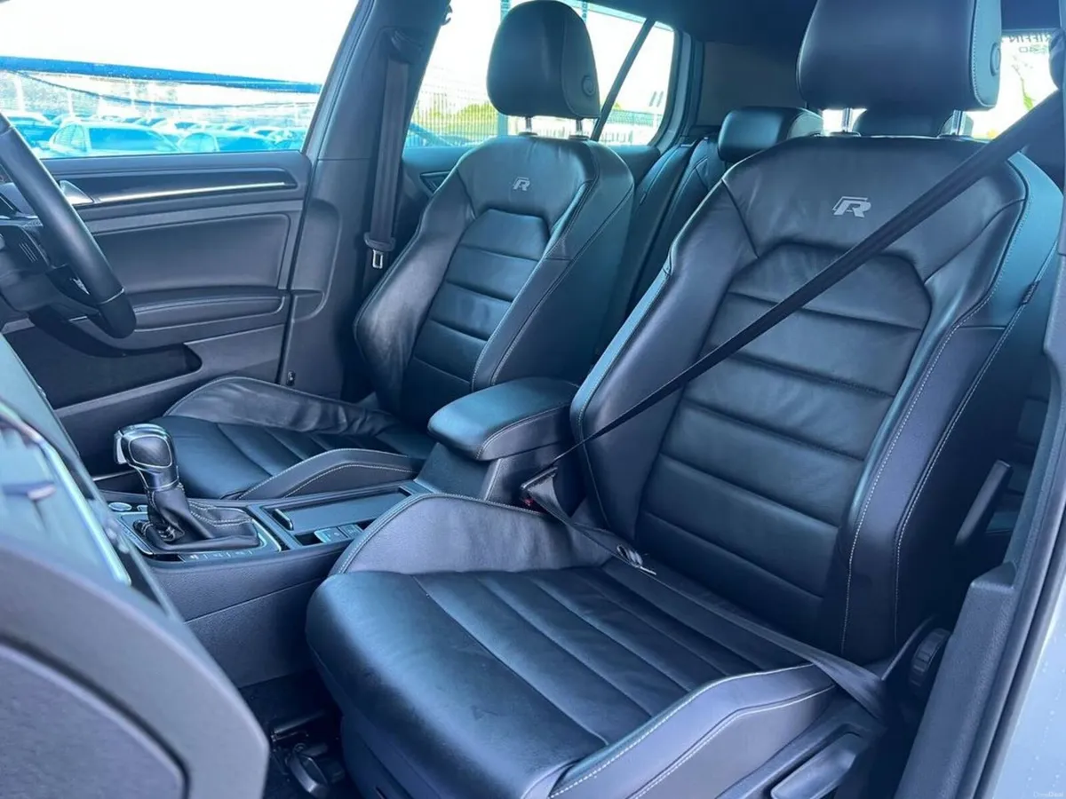 Volkswagen Golf R 4MOTION 2.0 TSI AUTO // LEATHER - Image 6