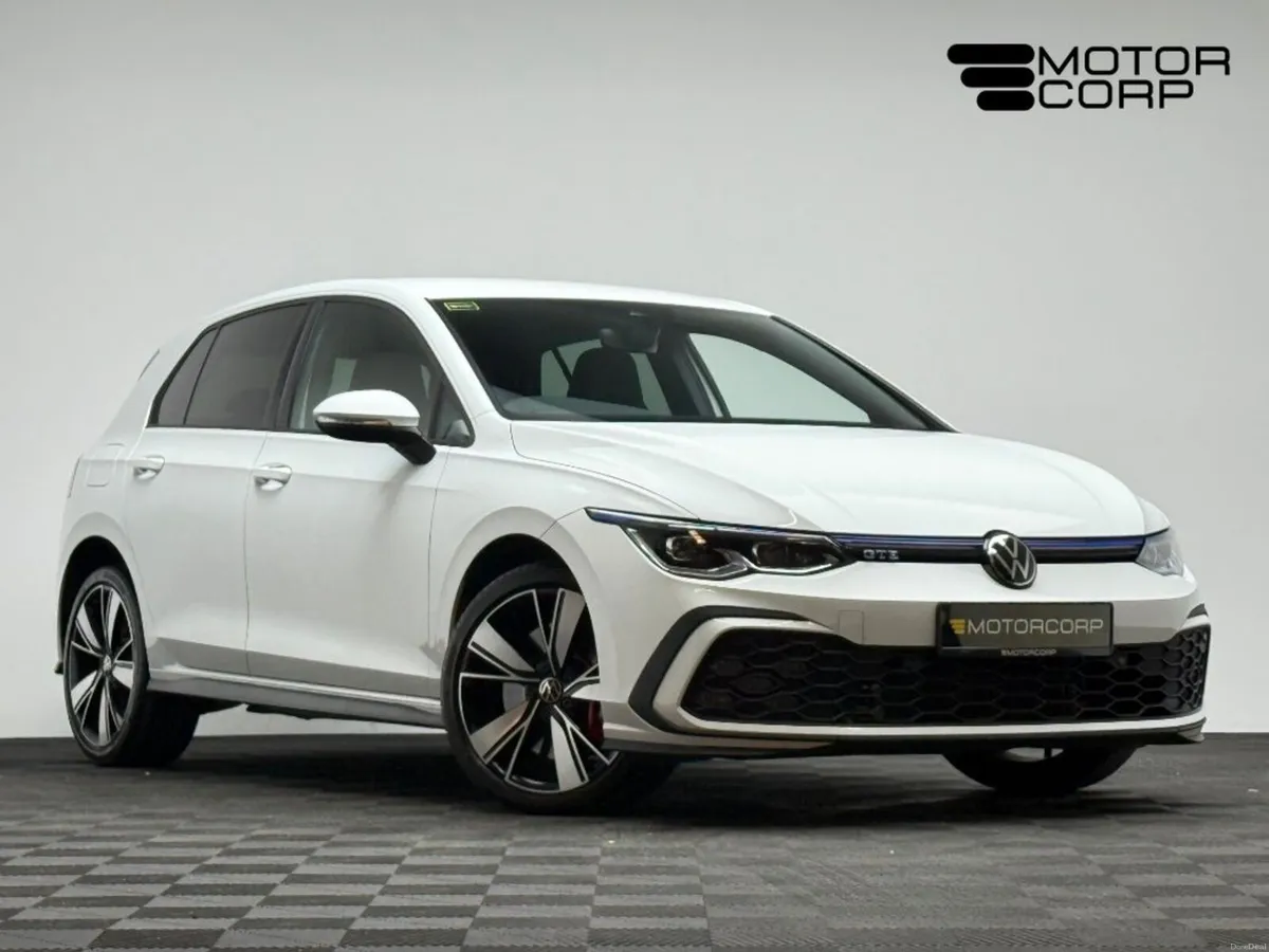 Volkswagen Golf GTE 1.4 TSI PHEV DSG - Image 1