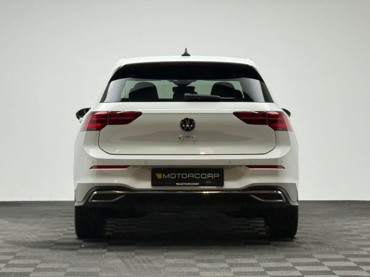 Volkswagen Golf GTE 1.4 TSI PHEV DSG - Image 6