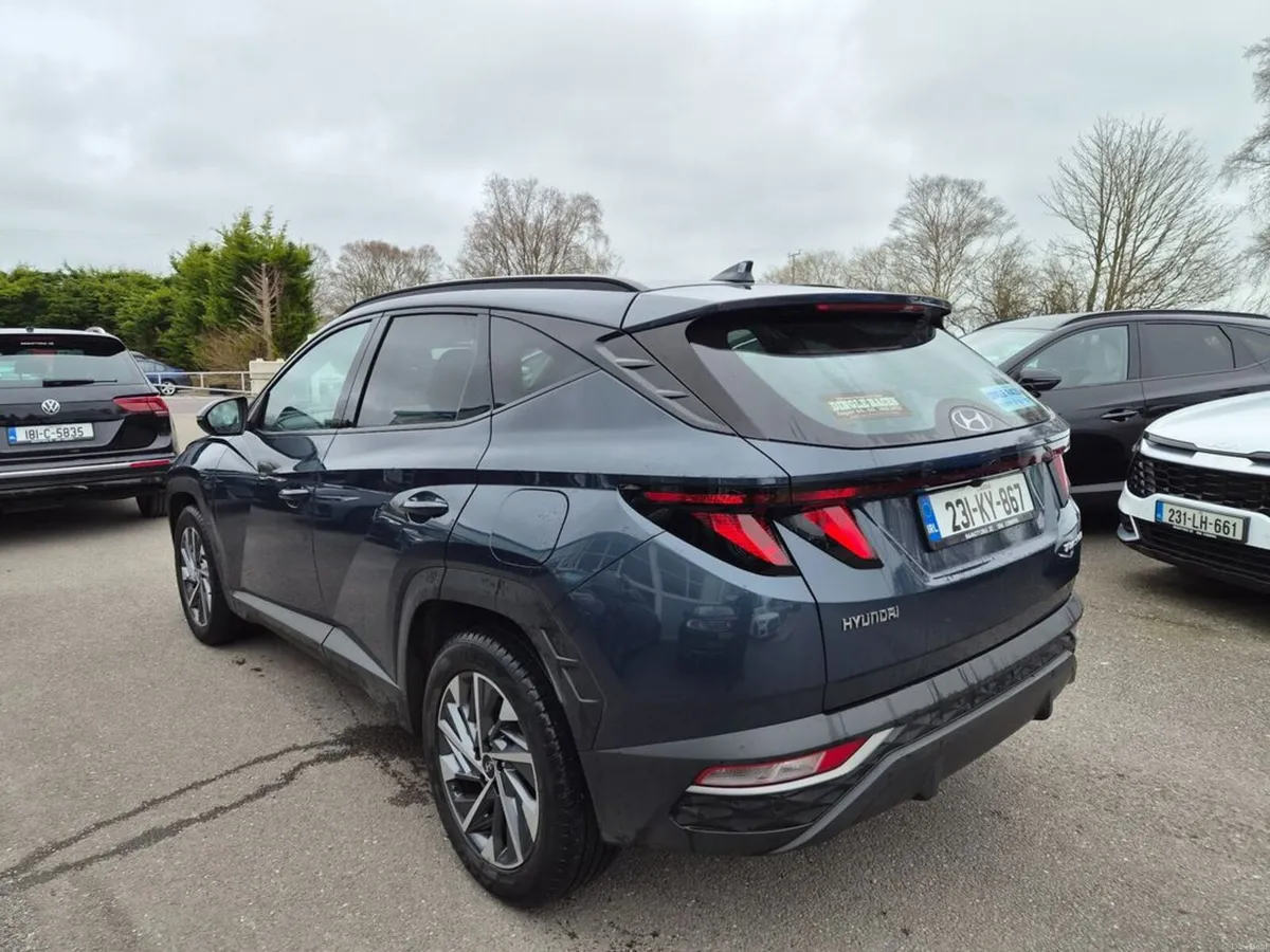 Hyundai Tucson Executive 5DR - Image 5