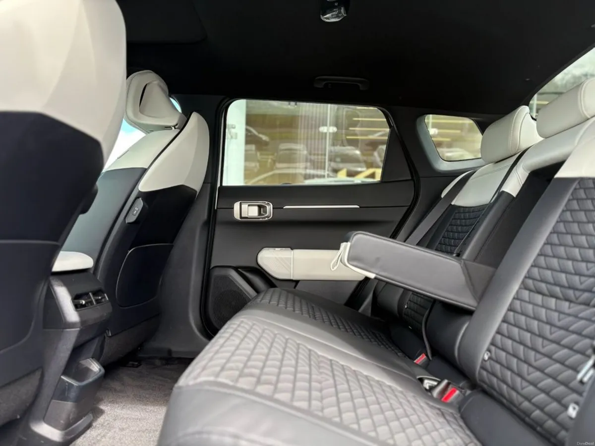 Kia EV4 Fastback GT Line (3.9% APR finance availab - Image 4