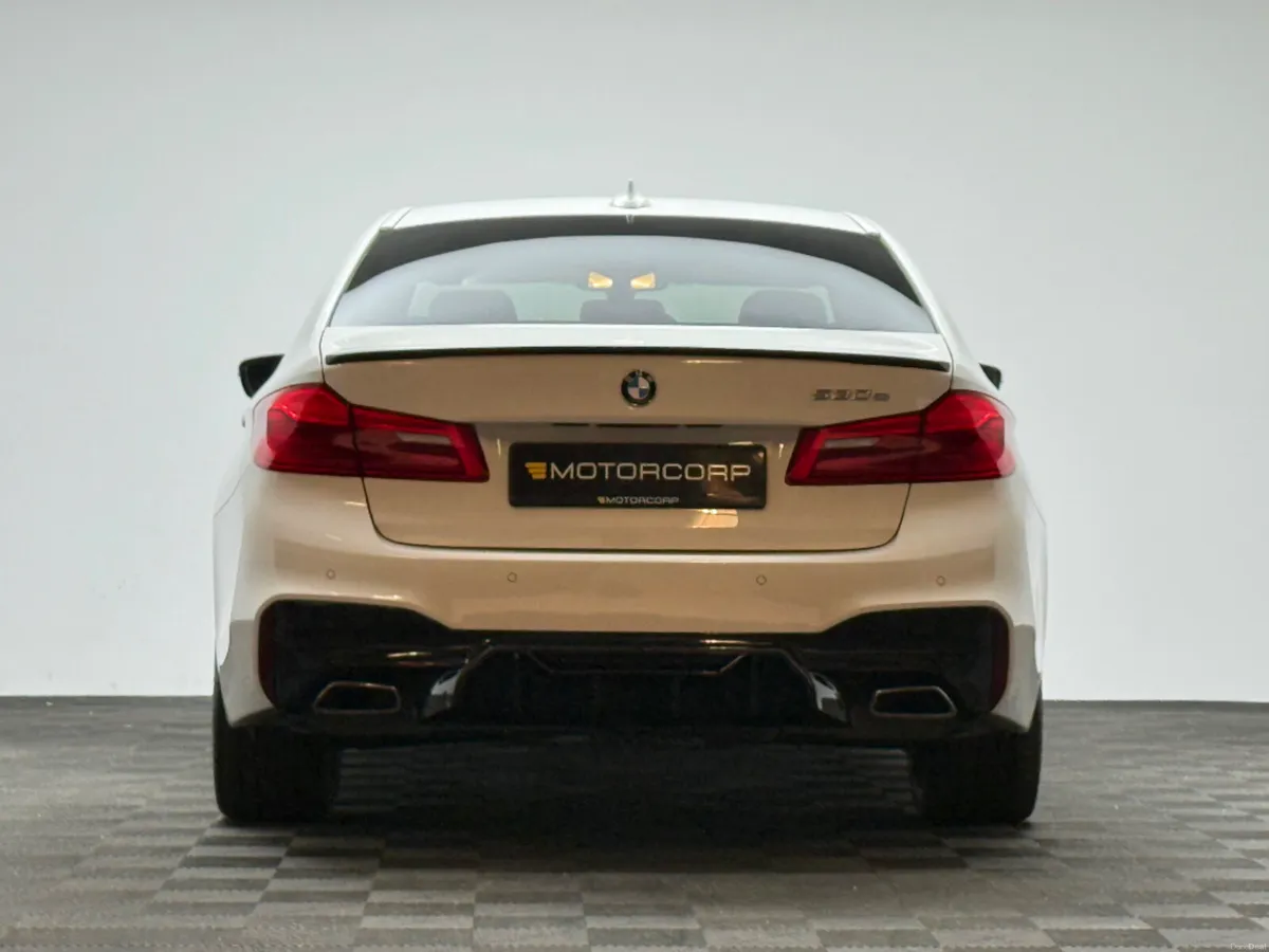 BMW 5-Series 530E M SPORT - Image 6
