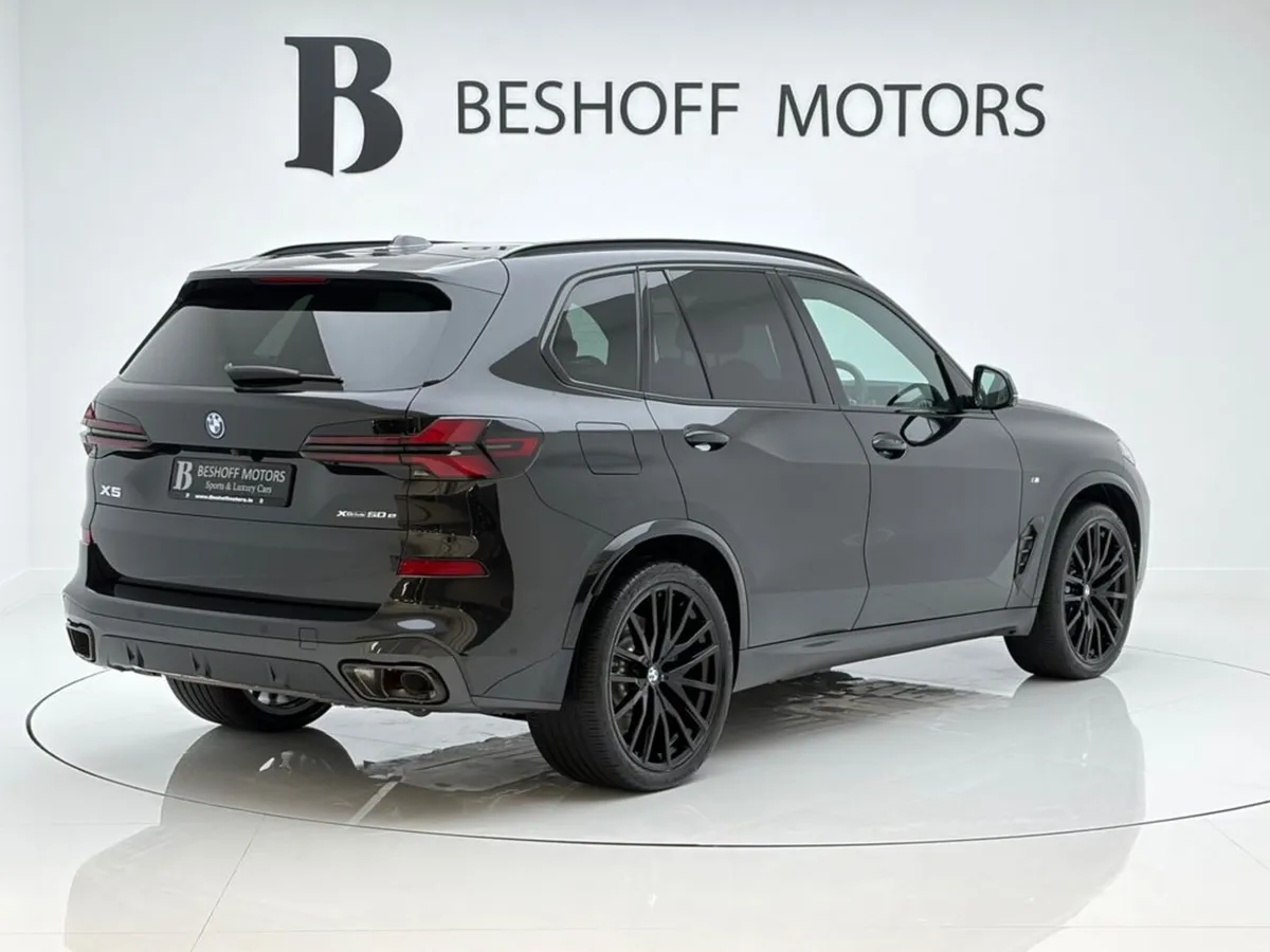 BMW X5 50e M-SPORT PRO X-DRIVE=PAN ROOF//LIGHT INT - Image 5