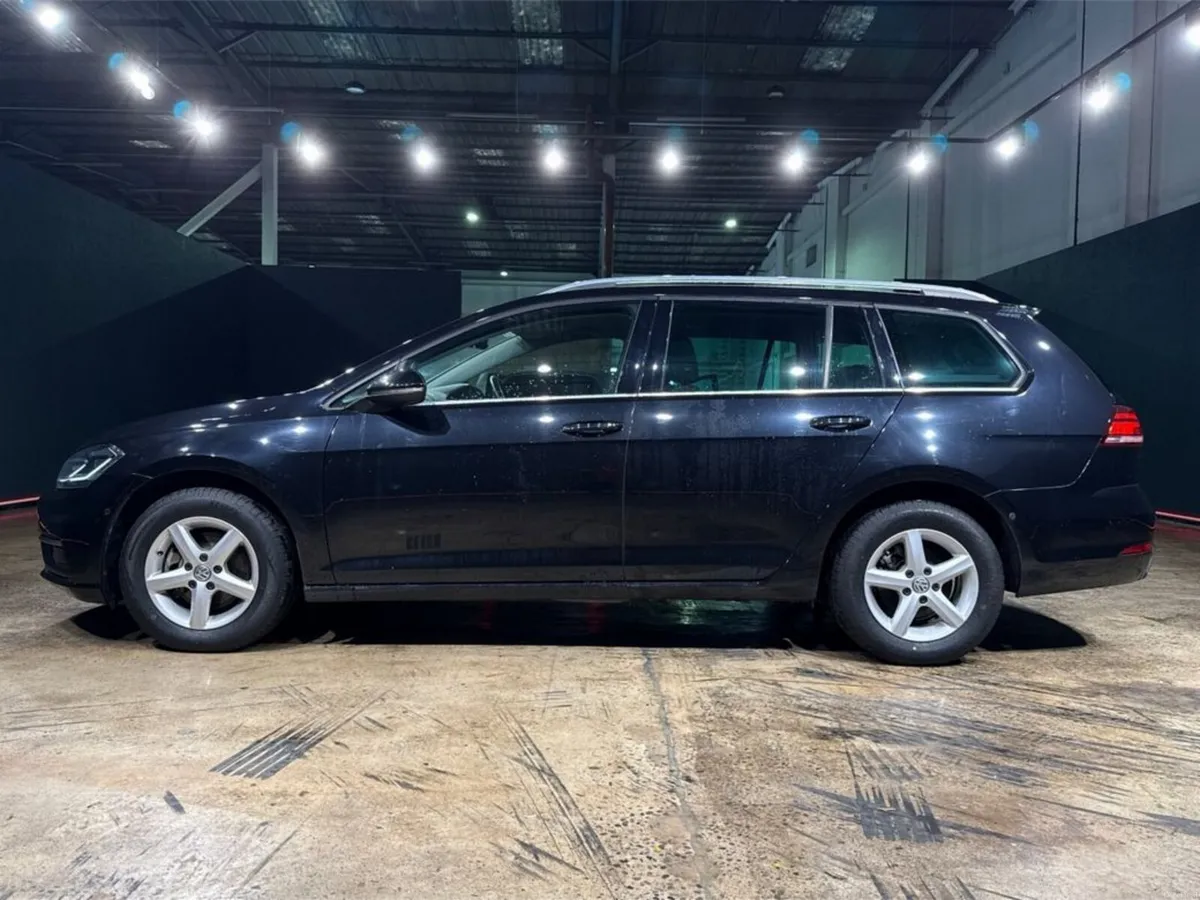 Volkswagen Golf AUTOMATIC 1.2 TSI - CRUISE CONTROL - Image 6