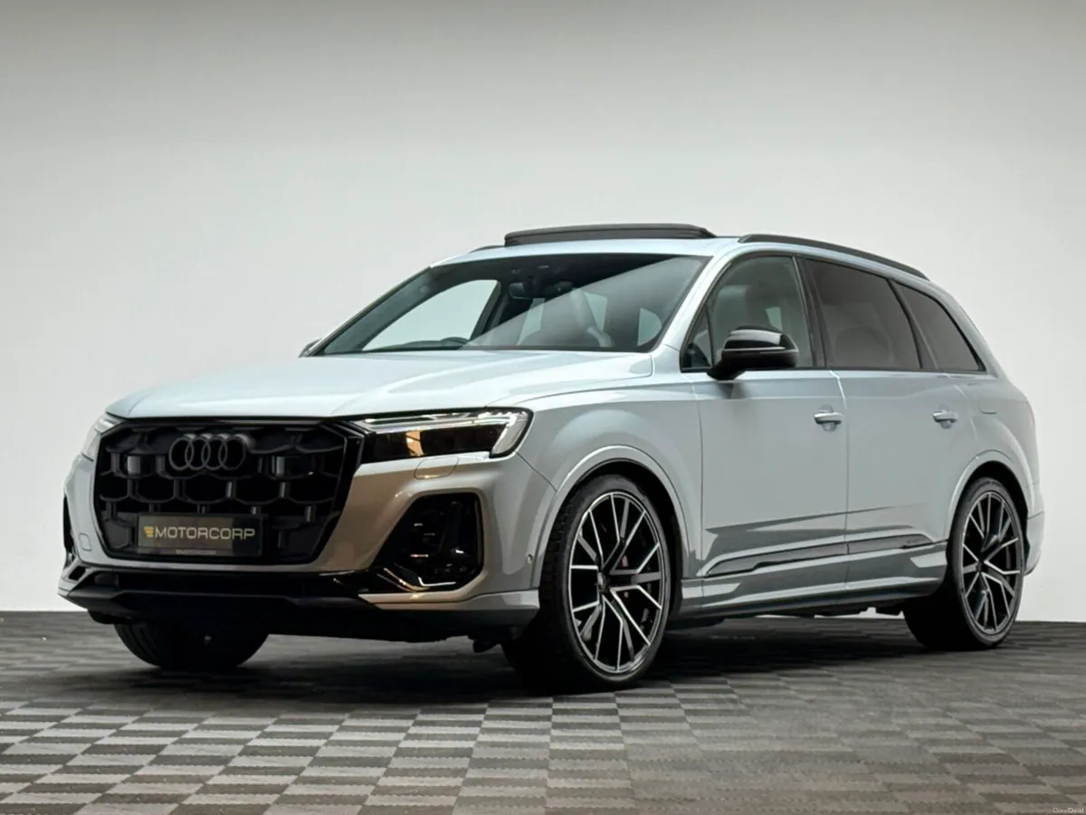 Audi Q7 COMPETITION S LINE 60 TFSI E 490HP - Image 3