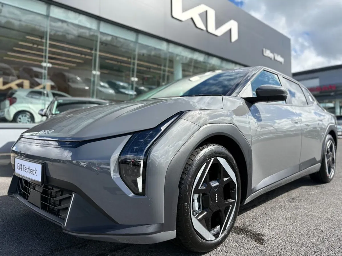 Kia EV4 Fastback Earth 3 ( Range 612 km ) 0% Finan - Image 1
