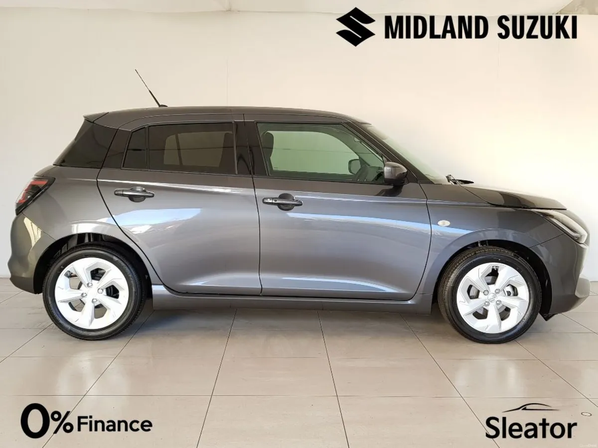 Suzuki Swift Motion Automatic - Image 2