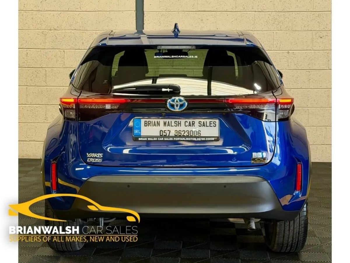 Toyota Yaris Cross HYBRID Z - Image 3
