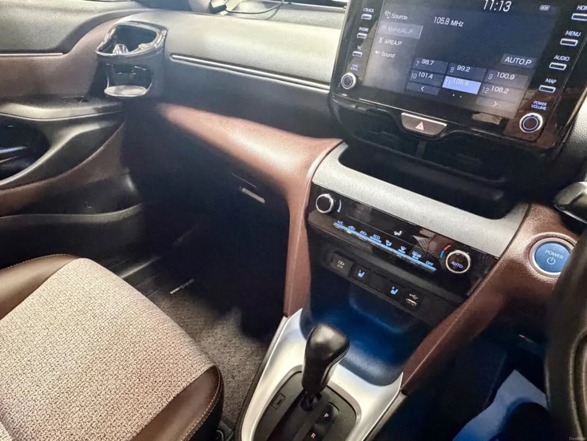 Toyota Yaris Cross HYBRID Z - Image 5