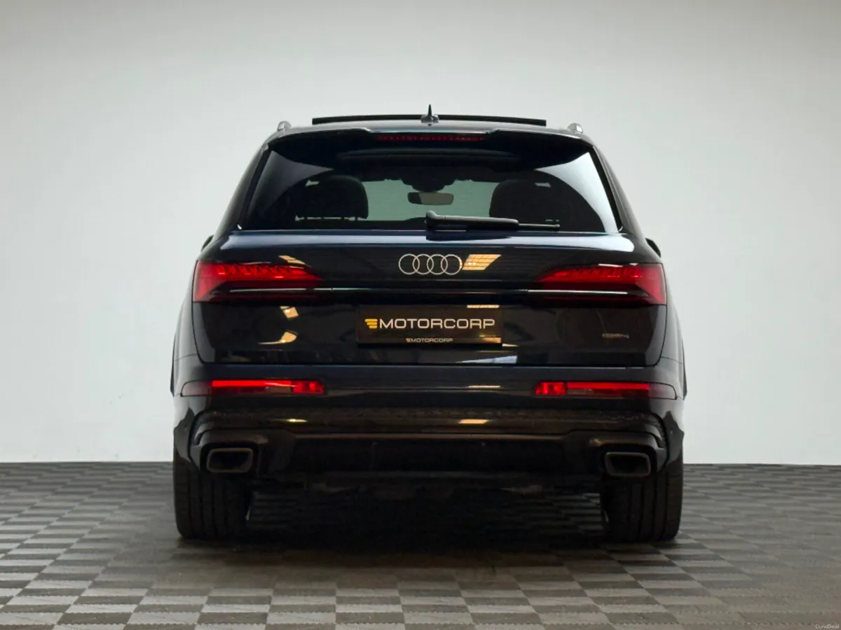Audi Q7 S LINE 55 TFSI E QUATTRO *PAN ROOF* - Image 6