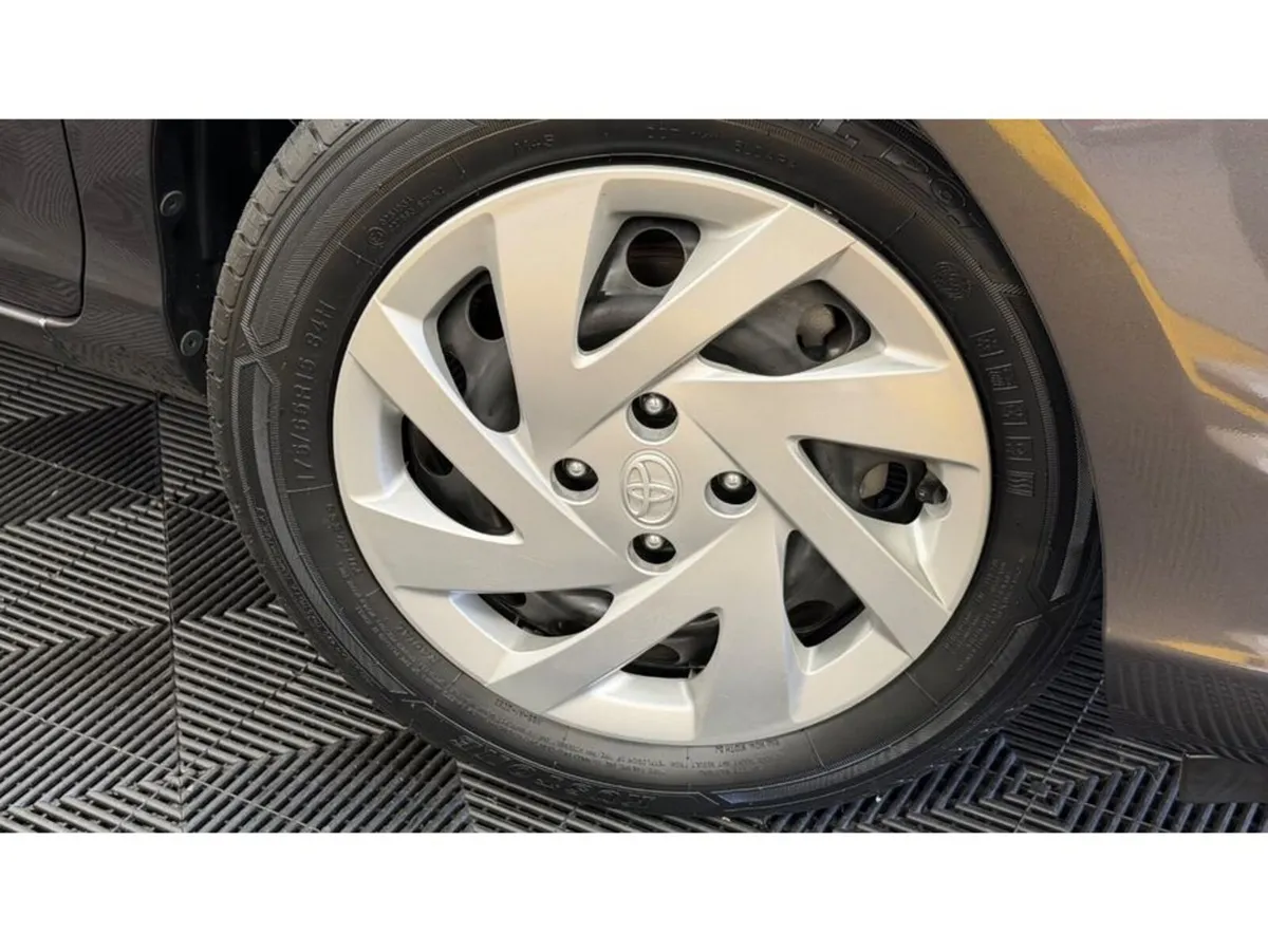 Toyota Aqua 152 S - Image 2