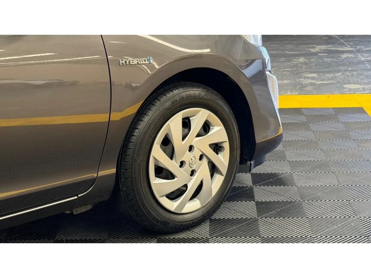 Toyota Aqua 152 S - Image 5