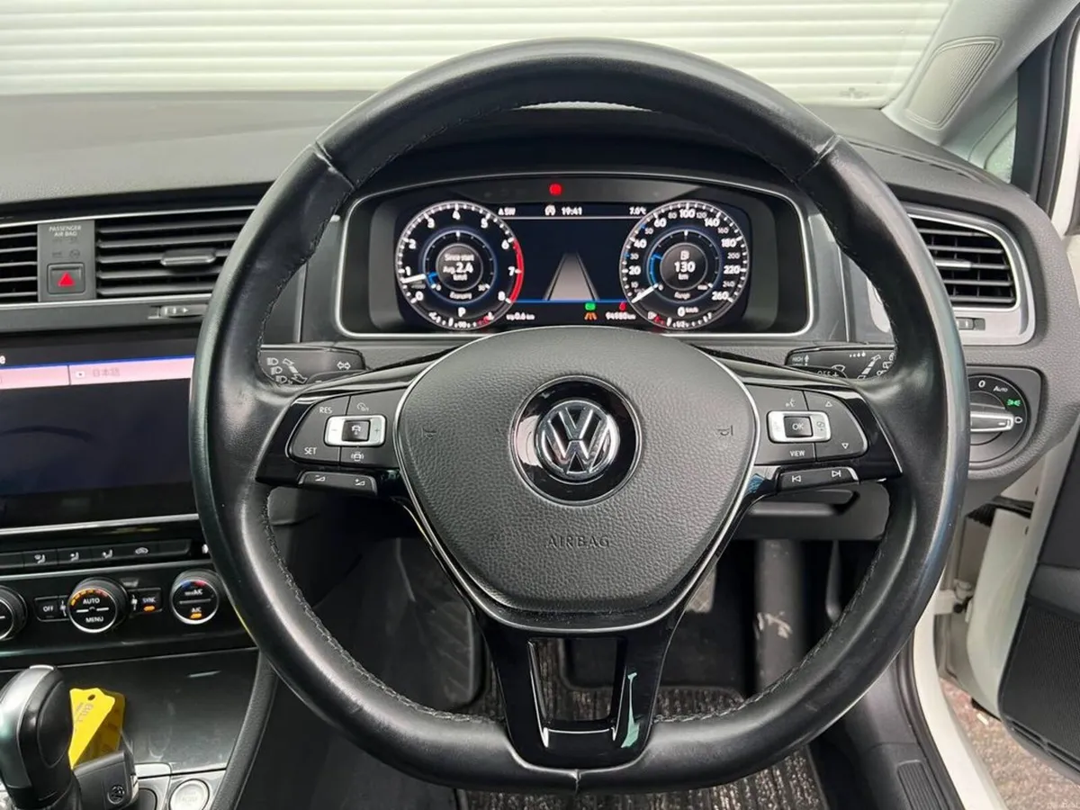 Volkswagen Golf VARIANT 1.2 TSI ** HUGE SPEC ** // - Image 4
