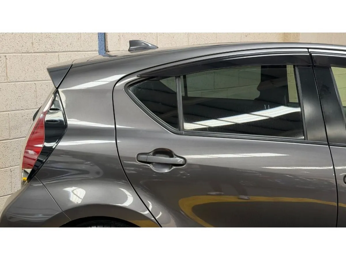 Toyota Aqua 152 S - Image 4