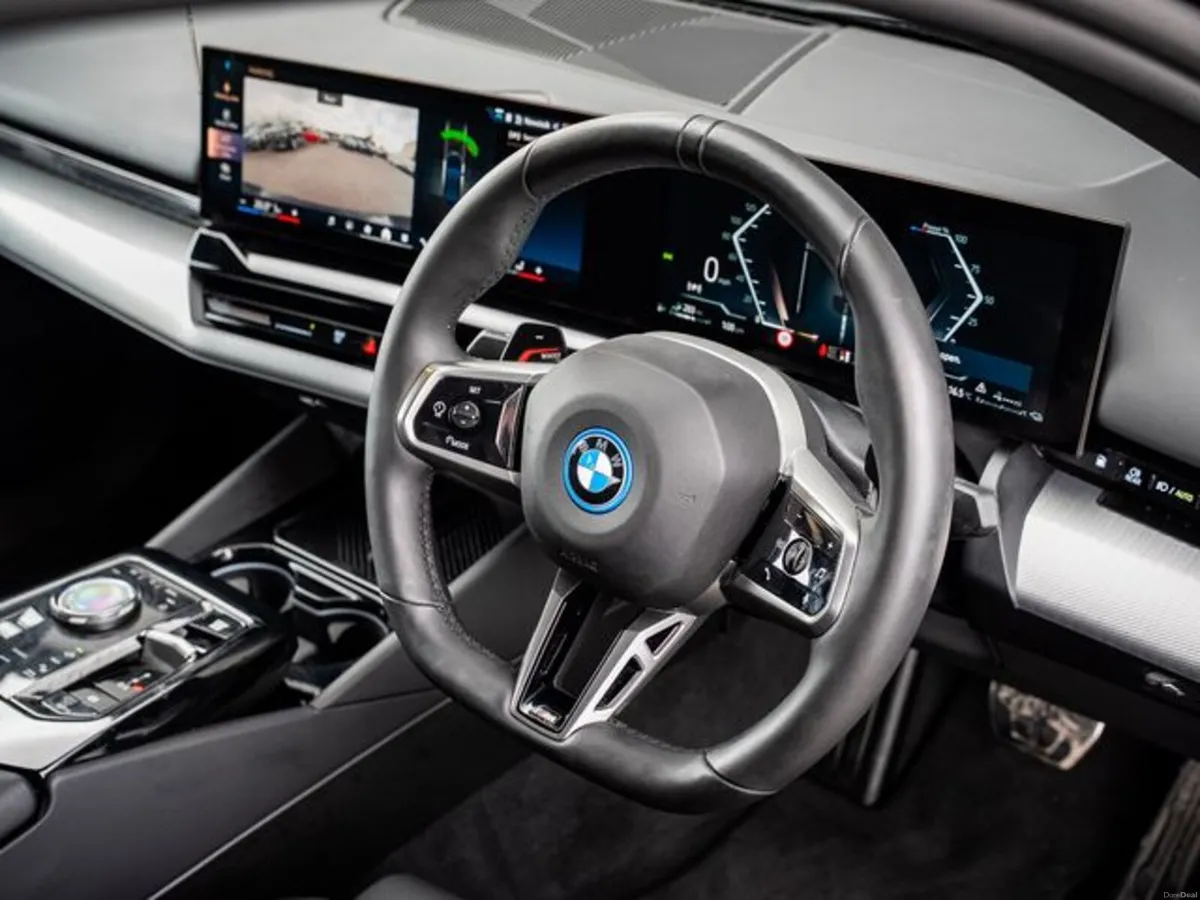 BMW 5-Series 530E M SPORT - Image 5