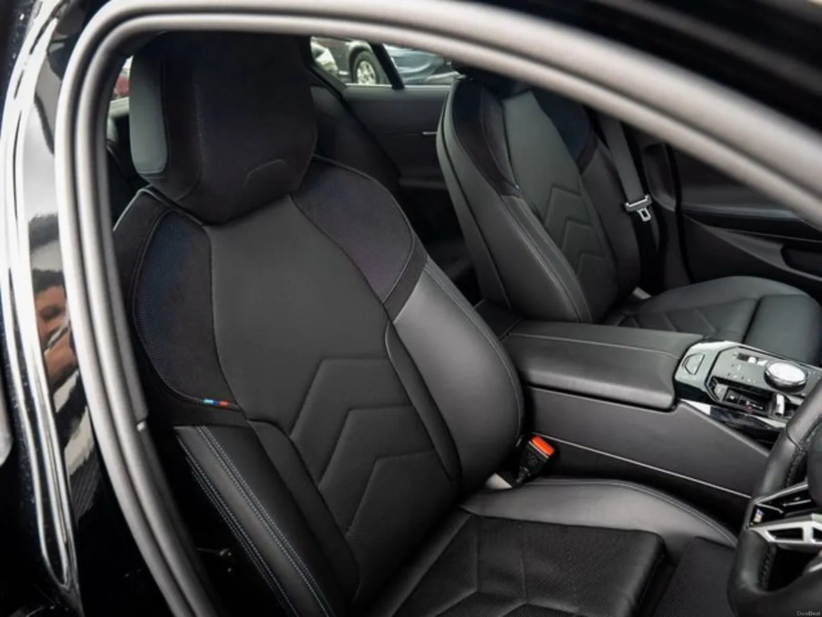BMW 5-Series 530E M SPORT - Image 6