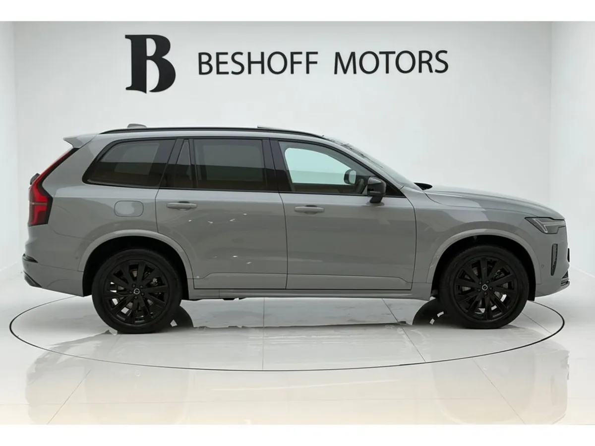 Volvo XC90 T8 PLUS AWD=HUGE SAVINGS//AS NEW//3 YEA - Image 6