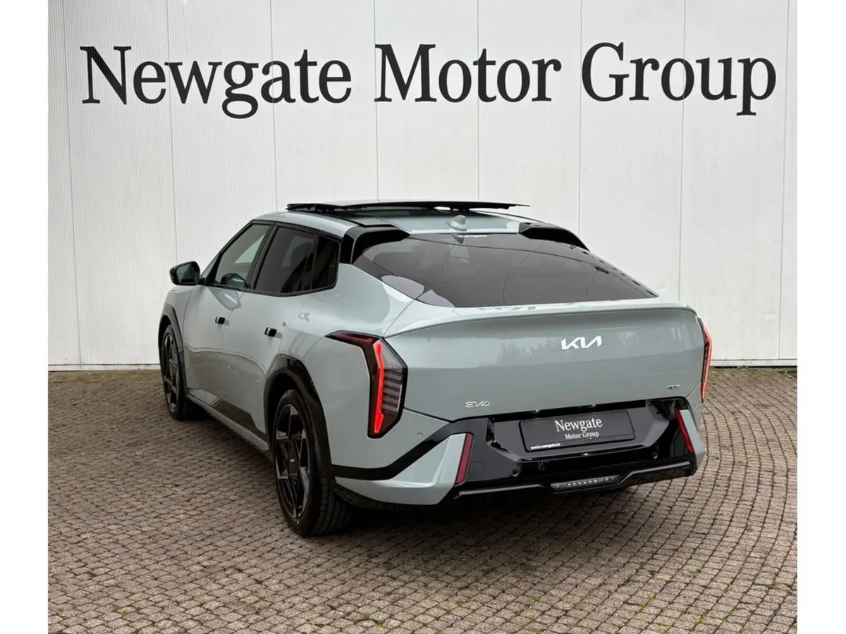 Kia EV4 GT Line FASTBACK - Image 6