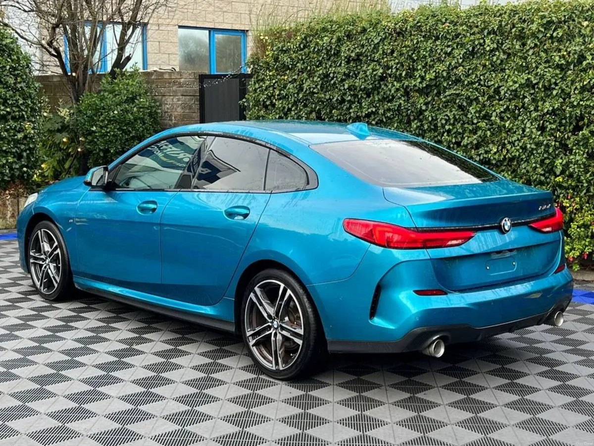 BMW 2-Series 218d M-SPORT 2.0 // WIRELESS CHARGING - Image 5
