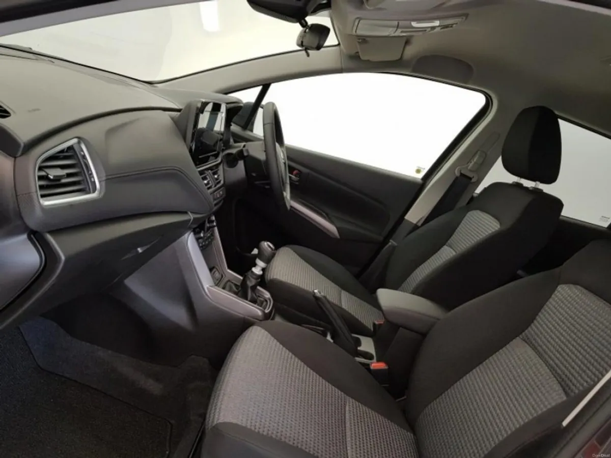 Suzuki S-CROSS Motion - Image 6