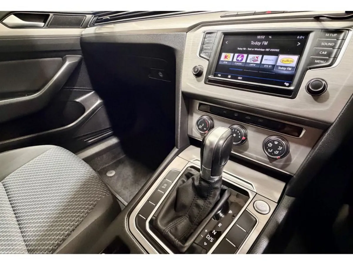 Volkswagen Passat 1.6 TDI S BLUEMOTION 120PS 4DR A - Image 5