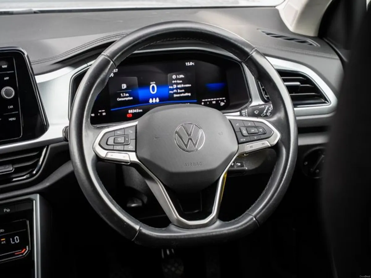 Volkswagen T-Roc Life 1.0 TSI M6F 110HP 5DR - Image 6