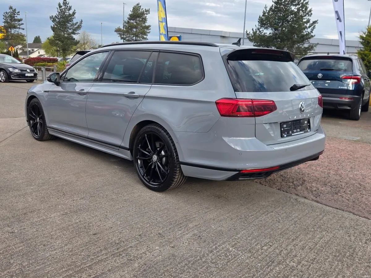 Volkswagen Passat R-LINE EDITION TDI 4MOTION DSG - Image 6