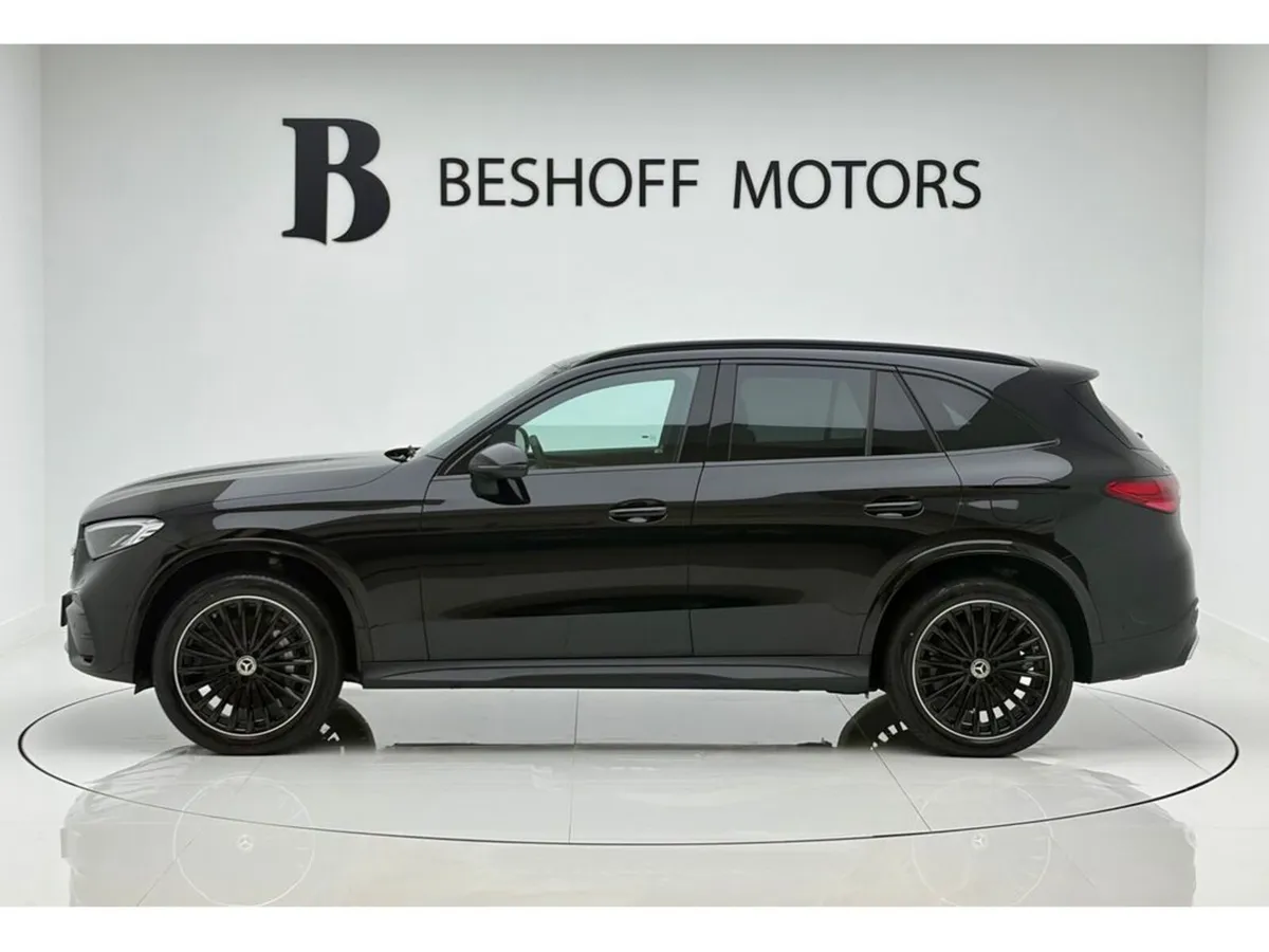 Mercedes-Benz GLC 300e 4MATIC URBAN EDITION=ONLY 1 - Image 2