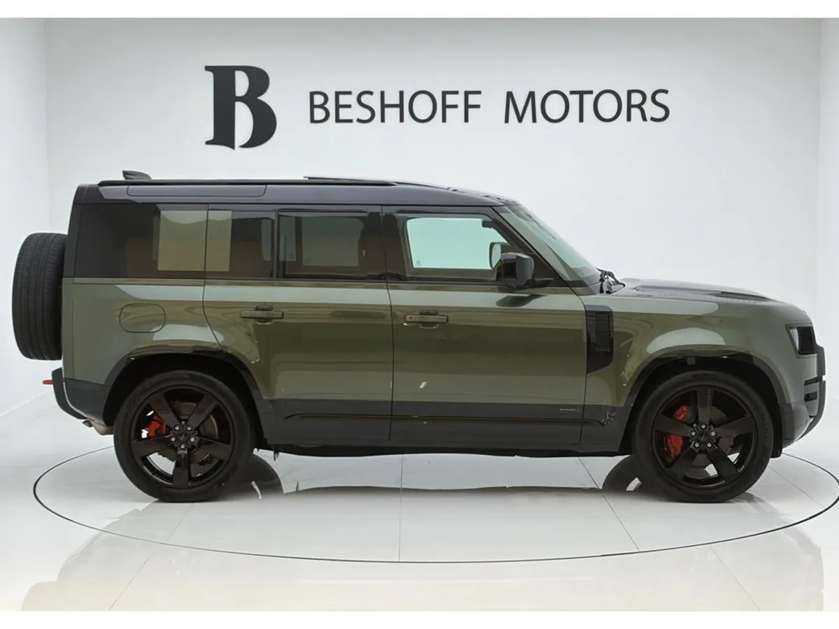 Land Rover Defender P300e X=€150K LIST PRICE//ONLY - Image 6