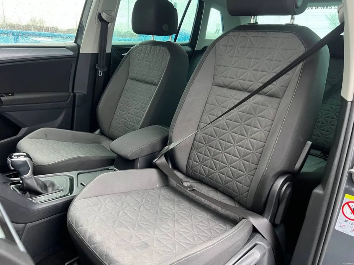 Volkswagen Tiguan LIFE 1.4 HYBRID // DIGITAL CLUST - Image 6