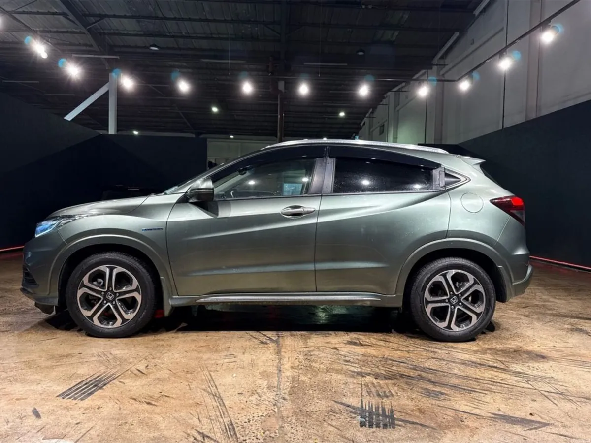 Honda Vezel HYBRID 1.5L AUTOMATIC - ALLOY WHEELS - - Image 6
