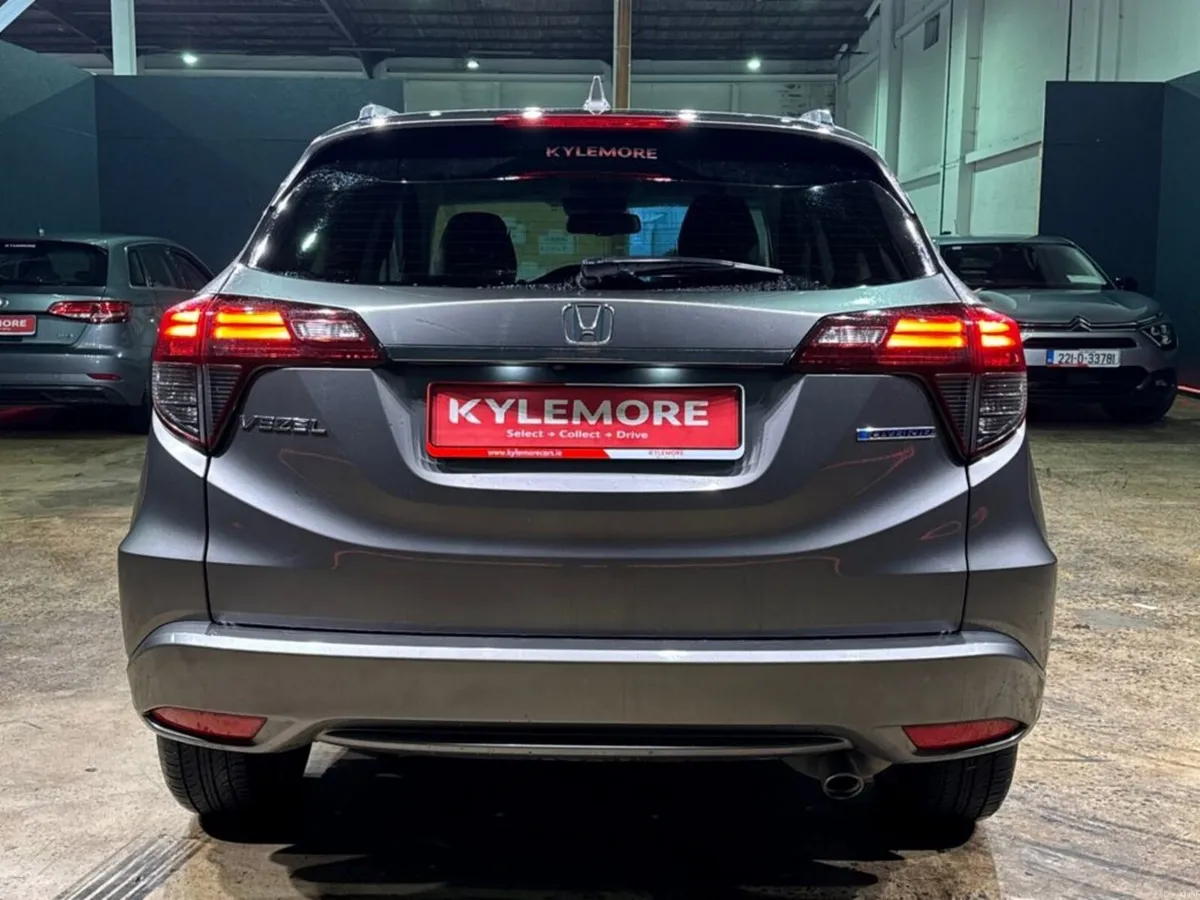 Honda Vezel HYBRID 1.5L AUTOMATIC - Image 4
