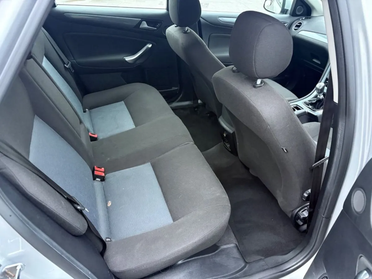 Ford Mondeo 1.6 TDCI Graphite ECO 113BHP - Image 6