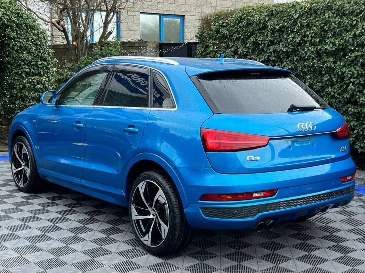 Audi Q3 S-LINE QUATTRO 2.0 TFSI // POWERED S-LINE - Image 5