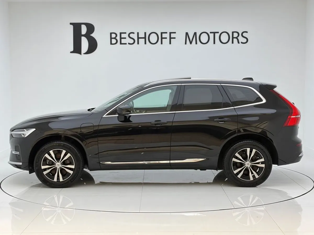 Volvo XC60 T6 PHEV=BEIGE INTERIOR//PAN ROOF//1 OWN - Image 2
