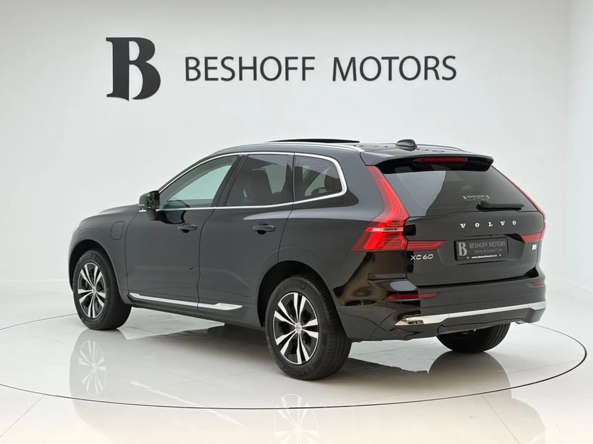Volvo XC60 T6 PHEV=BEIGE INTERIOR//PAN ROOF//1 OWN - Image 3