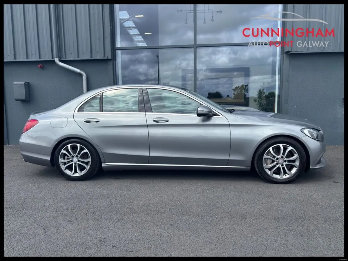 Mercedes-Benz C-Class C350e Sport Premium Plus - Image 3