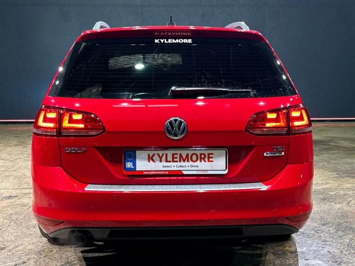 Volkswagen Golf 1.2 AUTOMATIC - ALLOY WHEELS - MUL - Image 4