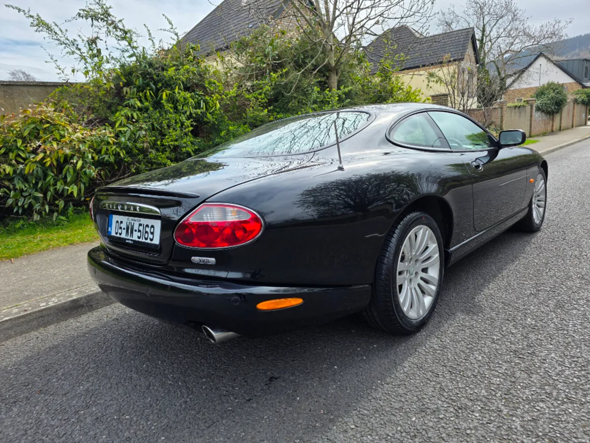 Jaguar XK XK8 4.2 - Image 4