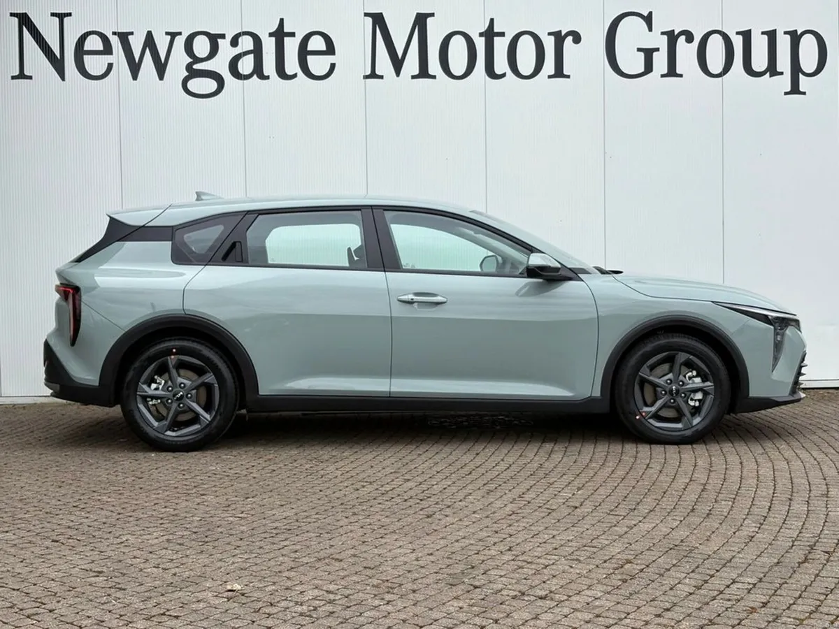 Kia K4 K2 Variant 1.0 MHEV 5 Seat - Image 4