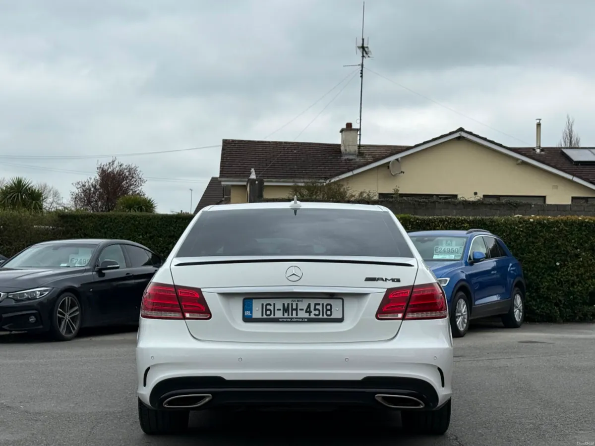 Mercedes-Benz E-Class E220 AMG NIGHT EDITION AUTO - Image 6