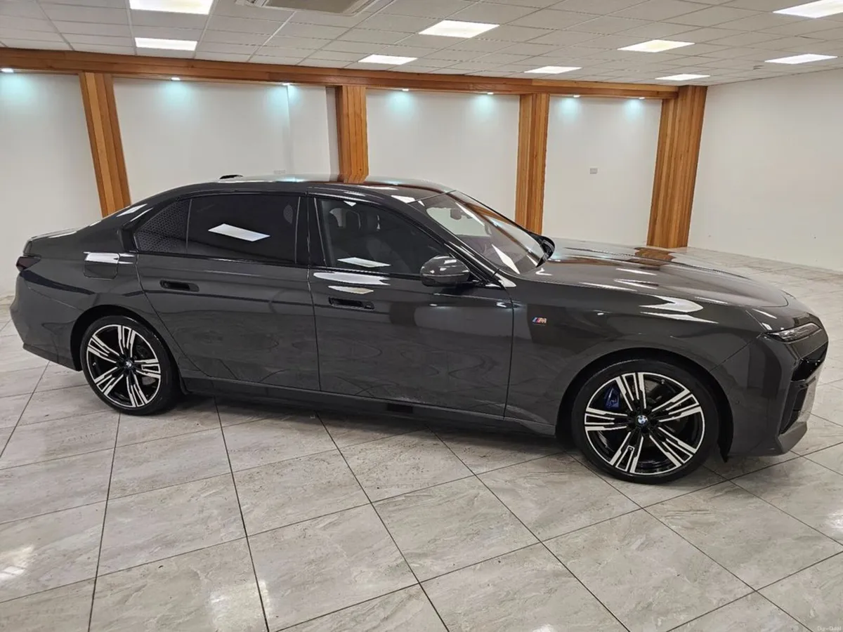 BMW 7-Series 750e Xdrive // HUGE SPECIFICATION - Image 6