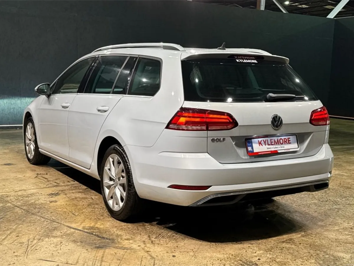 Volkswagen Golf 1.2 AUTOMATIC - ALLOY WHEELS - MUL - Image 5